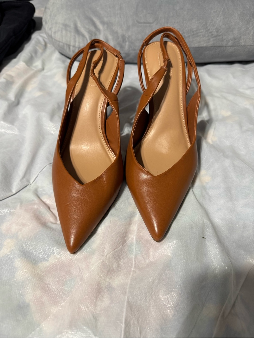 Express heels